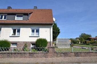 Doppelhaushälfte mit Garage in ruhiger und doch zentraler Lage von Eschershausen Haus kaufen 37632 Eschershausen Bild mittel