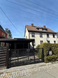 Doppelhaushälfte mit großer Garage, Carport, Wa, Du. und sonnigem Grundstück am Stadtrand Haus kaufen 09232 Hartmannsdorf (Landkreis Mittelsachsen) Bild mittel