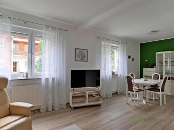 (EF0820_M) Kassel-Stadt: Oberzwehren, neu möblierte 2-Zimmer-Wohnung mit Terrasse, WLAN, PKW-Stellplatz Wohnung mieten 34132 Kassel Bild mittel