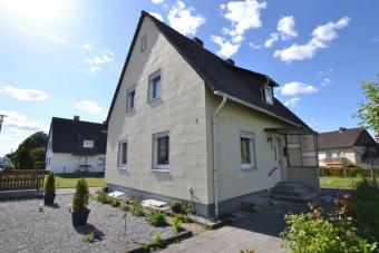 Ein- bis Zweifamilienhaus mit Doppelgarage und Carport! Haus kaufen 37639 Bevern (Landkreis Holzminden) Bild mittel