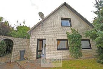 Ein-/ Zweifamilienhaus in Schiffdorf mit zusätzlicher, separater Nutz-(Büro)fläche Haus kaufen 27619 Schiffdorf Bild mittel