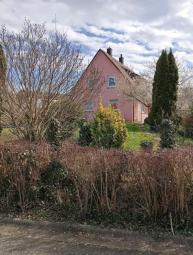 Einfamilienhaus im Zentrum, außergewöhnliche Lage, großer Garten , Objekt mit Potential! Haus kaufen 75038 Oberderdingen Bild mittel