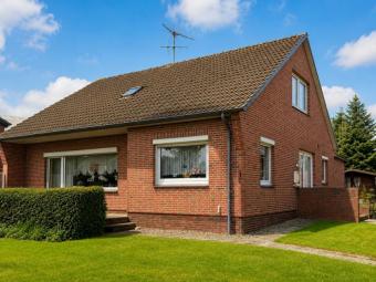 Einfamilienhaus mit großem Garten und Garage mit Werkstatt in Albersdorf Haus kaufen 25767 Albersdorf (Kreis Dithmarschen) Bild mittel