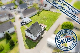 Einfamilienhaus mit großer Wiese und Doppelgarage in Wershofen Haus kaufen 53520 Wershofen Bild mittel