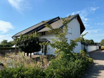 Einfamilienhaus mit Option auf angrenzende Halle zu verkaufen. Haus kaufen 66450 Bexbach Bild mittel