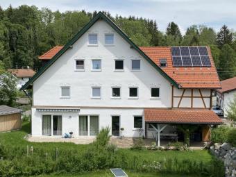 Einladende 2-Zimmer-Wohnung in malerischer Lage unweit von Kempten! Wohnung kaufen 87474 Buchenberg (Landkreis Oberallgäu) Bild mittel