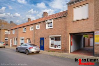 Elten: Reihenmittelhaus zum Auffrischen als Start ins erste Eigenheim Haus kaufen 46446 Emmerich am Rhein Bild mittel