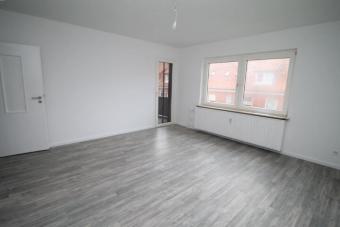 Emden - Barenburg: Moderne 3-Zimmer-Wohnung im II OG mit Balkon! Wohnung mieten 26721 Emden Bild mittel