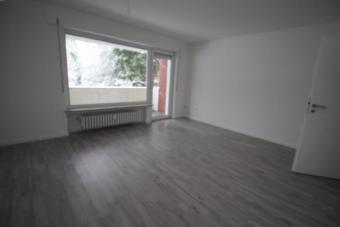 Emden - Barenburg: Moderne 4-Zimmer-Wohnung im Erdgeschoss mit Balkon! Wohnung mieten 26721 Emden Bild mittel