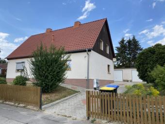 Entkernte Doppelhaushälfte mit 2 Garagen, Tageslichtbad & Garten in ruhiger Lage! Haus kaufen 08066 Zwickau Bild mittel
