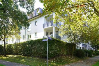 ENTZÜCKENDE DG-3-RWG M. EBK, BAD, BK U. TG NAHE D. KULKWITZER SEES IN BELIEBTER LAGE V. LPZ.-LAUSEN Wohnung kaufen 04207 Leipzig Bild mittel