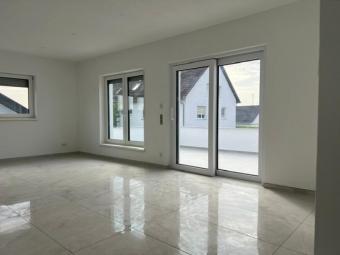 Erstbezug nach Sanierung - 3 Zi.DG-WHG mit Gr.Balkon zur Miete in Vöhringen ! Wohnung mieten 89269 Vöhringen Bild mittel