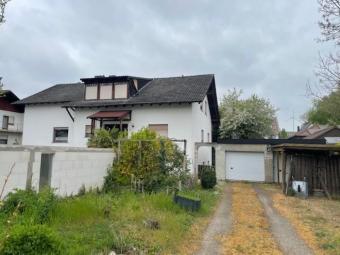 EUPORA® Immobilien: Wohnhaus mit Garten, Pool und Garagen in Alzey - Weinheim. Haus kaufen 55232 Alzey Bild mittel