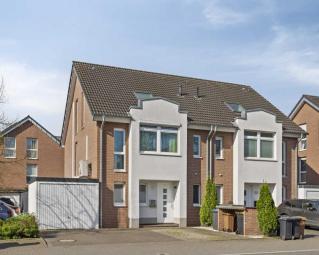Exklusives Wohnerlebnis mit Stil - neuwertige DHH in Ratingen-Lintorf Haus kaufen 40885 Ratingen Bild mittel