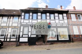 Fachwerkhaus mit mit ehemaligen Gewerberäumen im Erdgeschoss - nutzbar als 1-Familienwohnhaus Haus kaufen 37586 Dassel Bild mittel