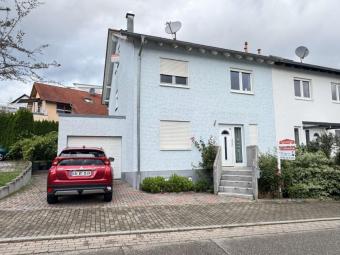 Familien aufgepasst! Große Doppelhaushälfte mit Terrasse und Garage in Bretten Haus kaufen 75015 Bretten Bild mittel