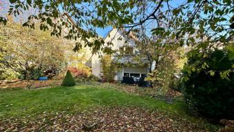 Freistehendes 2 Familienhaus in wunderbarer ruhiger Lage Haus kaufen 70599 Stuttgart Bild mittel