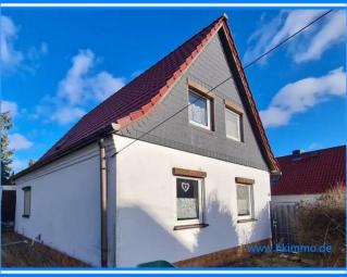 Freistehendes Einfamilienhaus in Ahlsdorf bei Helbra sucht neue Bewohner Haus kaufen 06313 Ahlsdorf Bild mittel