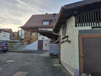 Freistehendes Einfamilienhaus mit abgeschlossenen 650qm großem Grundstück im Ortskern Haus kaufen 97711 Maßbach Bild mittel
