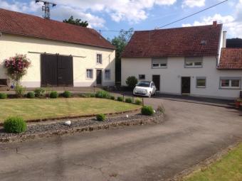 Freistehendes Einfamilienhaus mit dazugehörigen Bauernhaus im Naturpark Südeifel Haus kaufen 54636 Wiersdorf Bild mittel