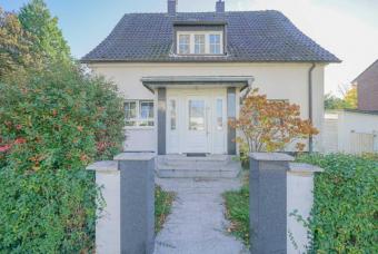 Freistehendes Einfamilienhaus mit Garten und Sonnenbalkon Haus 40880 Ratingen Bild mittel