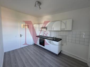 Gemütliche 2 - Zimmer Dachgeschosswohnung Wohnung mieten 26382 Wilhelmshaven Bild mittel