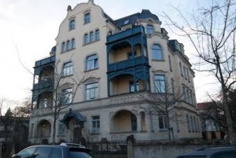 Gemütliche 2-Zimmer mit Balkon,
Parkett, SP und Wanne in beliebter Lage!* EBK mgl. Wohnung mieten 01309 Dresden Bild mittel