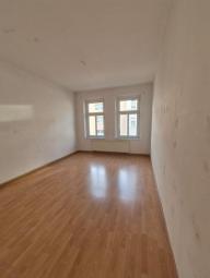 Gemütliche 2-Zimmer mit Laminat, Balkon und Wannenbad in ruhiger Lage!!! EBK mgl. Wohnung mieten 09130 Chemnitz Bild mittel