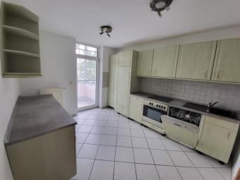 Gemütliche 3-Zi mit Balkon, Wanne, EBK und Laminat in zentraler Lage! Wohnung mieten 09130 Chemnitz Bild mittel