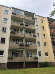 Gemütliche 3-Zimmer mit Laminat, EBK, Balkon und Dusche in sehr ruhiger Lage! Wohnung mieten 09120 Chemnitz Bild mittel