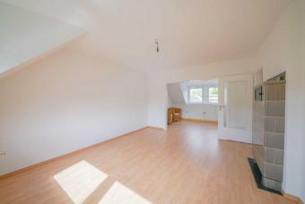 Gemütliche 3-Zimmer-Wohnung in grüner Lage von Rath Wohnung mieten 40472 Düsseldorf Bild mittel