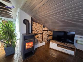 Gemütliche 4,5-Zi.-DG-Wohnung in Mössingen: Kamin, sonnige Loggia & Fußbodenheizung Wohnung kaufen 72116 Mössingen Bild mittel