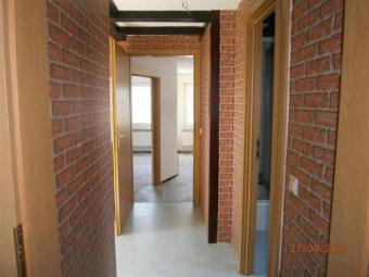 Gemütliche DG 2-Zimmer mit Dusche und Laminat in guter Zeit in Lage! Wohnung mieten 06796 Brehna Bild mittel
