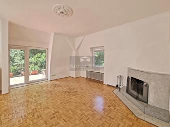 Gepflegte Dachgeschosswohnung 

in bester Grunewaldlage Wohnung kaufen 14193 Berlin Bild mittel