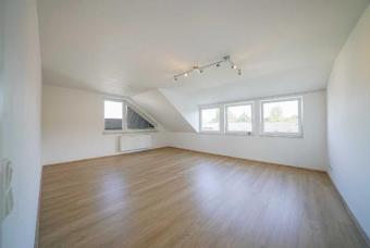 Geräumige Dachgeschosswohnung in schöner Lage von Ratingen-Ost Wohnung mieten 40882 Ratingen Bild mittel