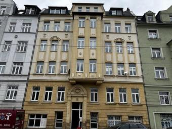 Geräumige, helle 2-Raum-Whg. im EG mit Balkon, Einbauküche und TV im Kochbereich, vermietet! Wohnung kaufen 08525 Plauen Bild mittel
