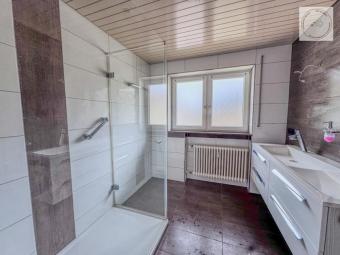 Große 3,5 Zimmer Wohnung in ruhiger Lage Wohnung mieten 75323 Bad Wildbad Bild mittel