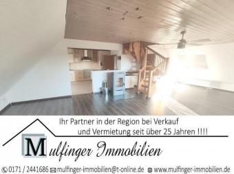 Große Maisonette mit Klimaanlagen (aktuell in 2 Wohnungen unterteilt) mit 2 Balkonen, 2 Einbauküchen und 2 Stellplätzen Wohnung kaufen 91353 Hausen (Landkreis Forchheim) Bild mittel