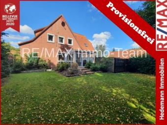Großes Ein-/Zweifamilienhaus in TOP-Lage * nur 9,5km von der Nordsee entfernt * Rendite von ca. 4,0% möglich * Festvermietung od. FeWo´s * 2 Wohneinheiten * Wintergarten * modernisiert & renoviert * Haus kaufen 26532 Großheide Bild mittel