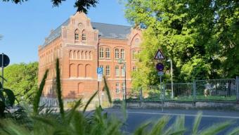 Großzügig Wohnen im alten Schulgebäude Wohnung mieten 99867 Gotha Bild mittel