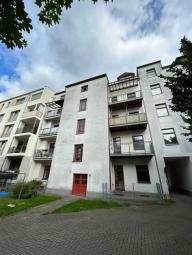 Großzügige 2-Zimmer mit Balkon, EBK, Wannenbad und Laminat in zentraler Lage! SP mgl. Wohnung mieten 09130 Chemnitz Bild mittel