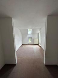 Großzügige 2,5-Zimmer mit Balkon Tageslichtbad und Wanne in guter Lage! Wohnung mieten 09212 Limbach-Oberfrohna Bild mittel