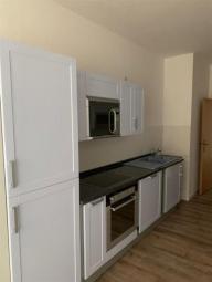 Großzügige 3-Zimmer mit Laminat, EBK und Wannenbad in guter Lage Wohnung mieten 09117 Chemnitz Bild mittel