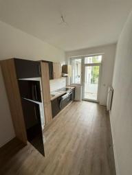 Großzügige 3-Zimmer mit Laminat, Wanne, Balkon, EBK und Stellplatz! Wohnung mieten 09131 Chemnitz Bild mittel