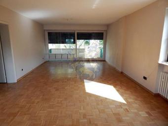 Großzügige 4-Zimmer-Wohnung mit Balkon & Garage in Trier-Pfalzel – Ruhig & zentral wohnen Wohnung mieten 54293 Trier Bild mittel
