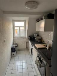 *Großzügige DG 2-Zimmer mit Wannenbad im Zentrum! * Vormieter verkauft EBK Wohnung mieten 09113 Chemnitz Bild mittel