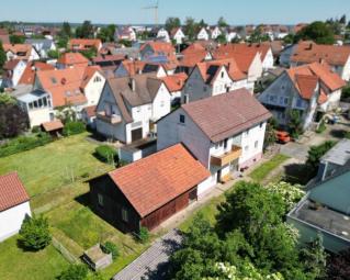 Großzügiges Familienhaus mit 7 Zimmern, Garten und Scheune in zentraler Lage von Mössingen Haus kaufen 72116 Mössingen Bild mittel