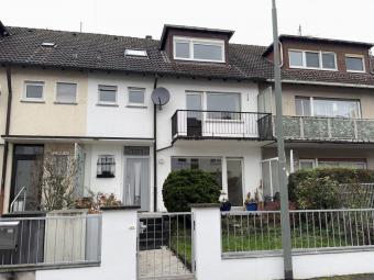 Großzügiges Reihenhaus mit viel Platz – ideal für Familien! Haus kaufen 65931 Frankfurt am Main Bild mittel
