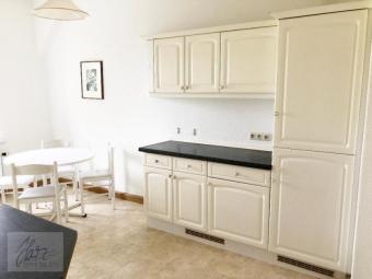 ***GROßZÜGIGES WOHNEN MIT WOHLFÜHLFAKTOR*** – attraktive 3-Raumwohnung mit großer Einbauküche und Tageslichtbad mit Wanne und Dusche – frei ab August 2026 Wohnung mieten 01587 Riesa Bild mittel