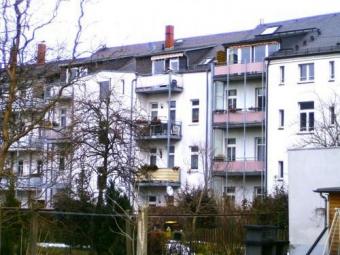 Günstige und DG 3-Zimmer mit Wanne, Abstellraum, Balkon und Laminat in guter Lage! Wohnung mieten 09126 Chemnitz Bild mittel